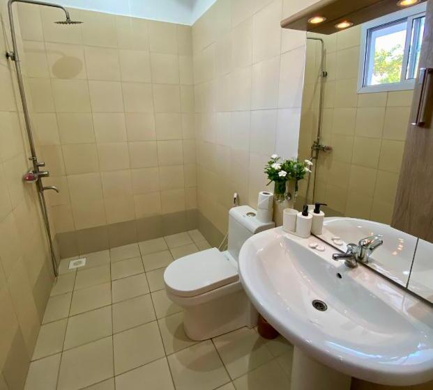 Номер Стандарт, Cezere The Palm