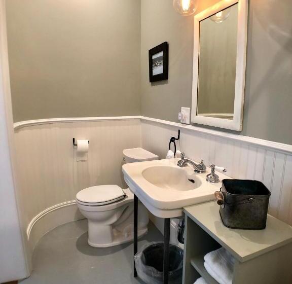 Номер Deluxe, Mill Pond Inn