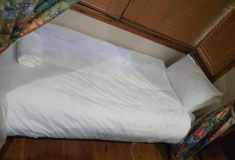 Семейный Номер, Lord Fraser Guest House