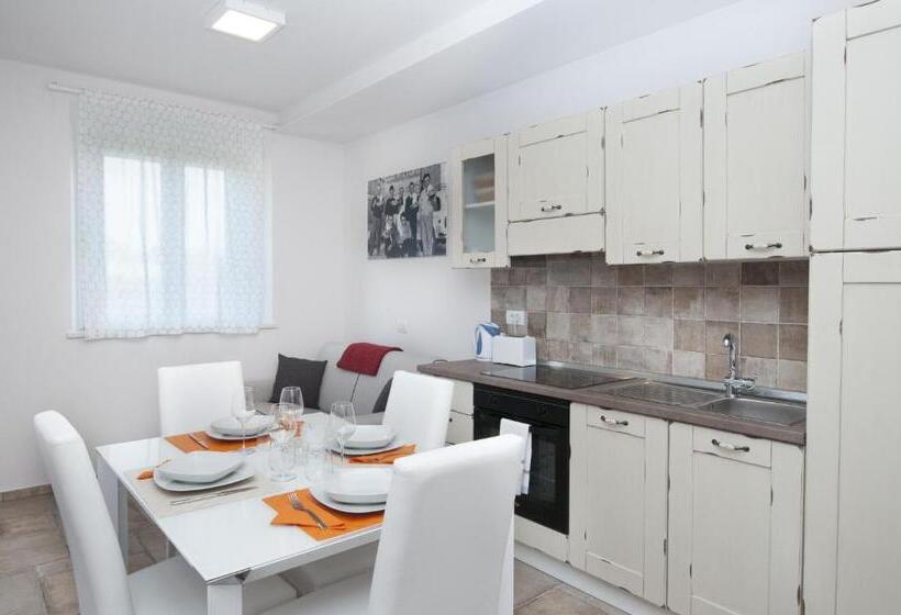 Дом 1 Спальня, Moresco Agriturismo