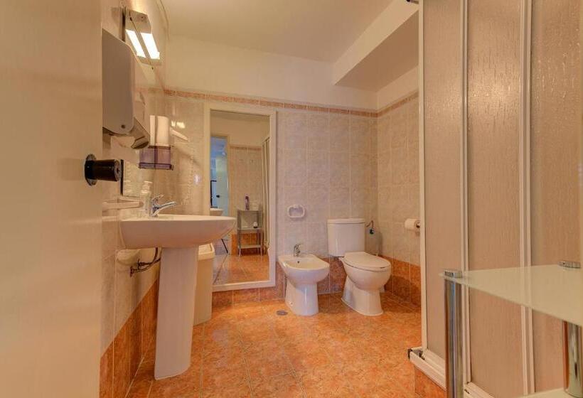 Семейный Номер, Manta Guest   Bed & Breakfast