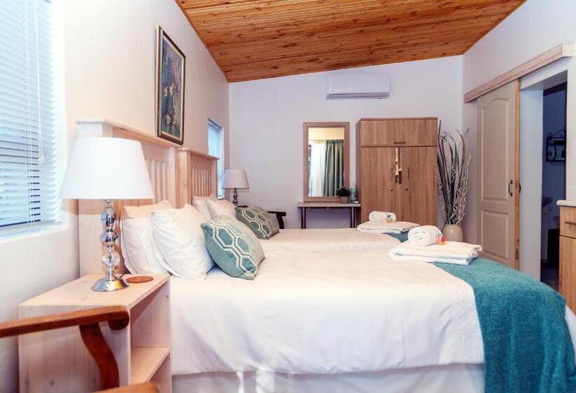 Номер Deluxe, Kalahari Camelthorn Guesthouse And Camping
