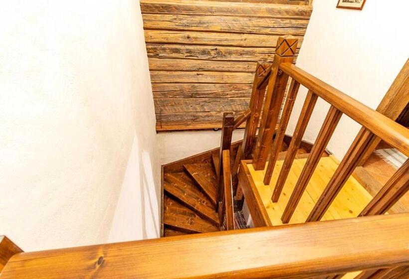 Четырехместный Номер Классик, Barn Guesthouse / Csűr Vendégház