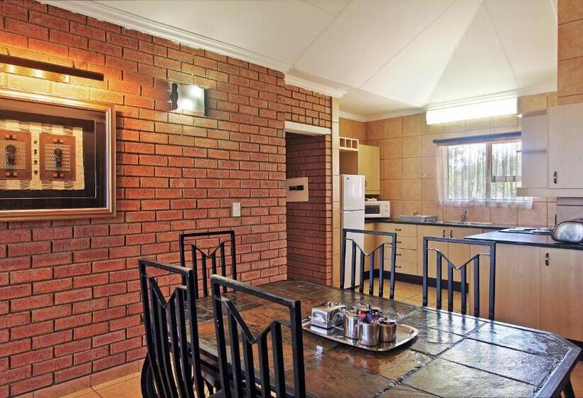 Шале 1 Спальня, Monateng Safari Lodge