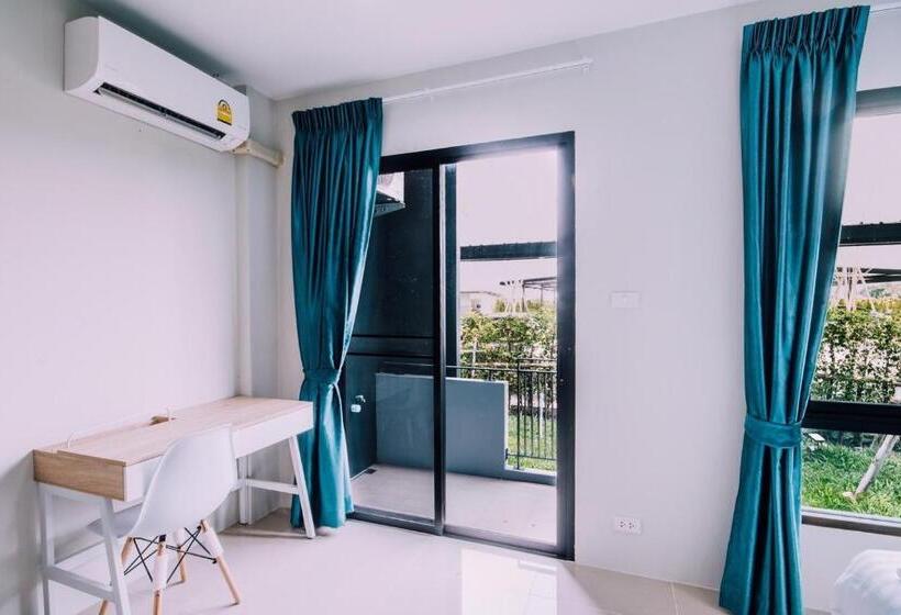 Номер Economy, The Living Hotel Samutprakan