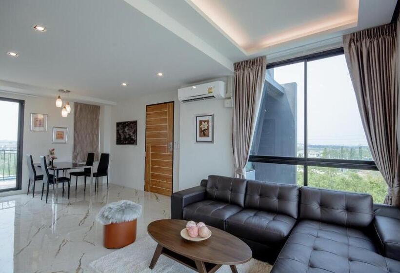 Family Suite, The Living Hotel Samutprakan