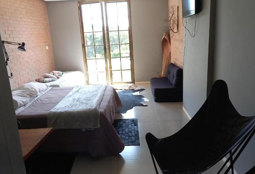스탠다드 트리플 룸 풀장 전망, Rancho Dos Pássaros Amarelos