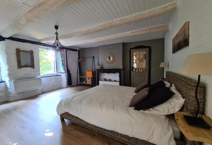 Номер Deluxe, Shanti Nilayam