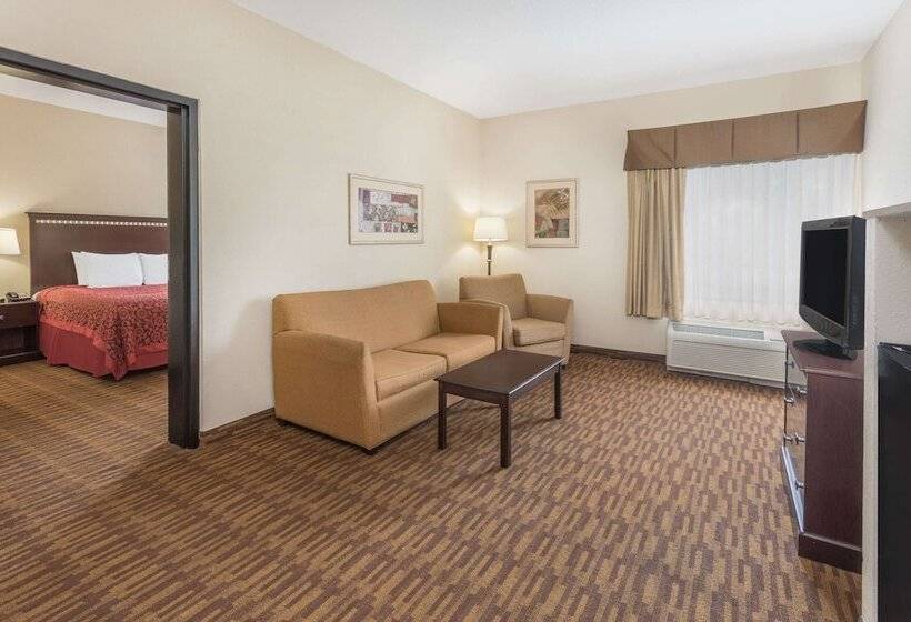 스위트 킹사이즈 침대, Days Inn By Wyndham Semmes Mobile