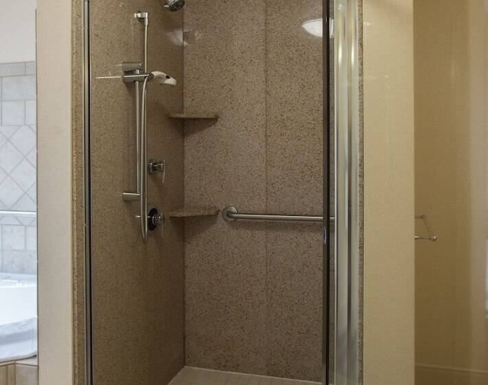 Полулюкс, Hilton Garden Inn Wooster