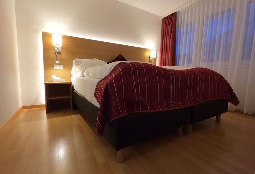 Полулюкс, Therme 51° Hotel Physio & Spa