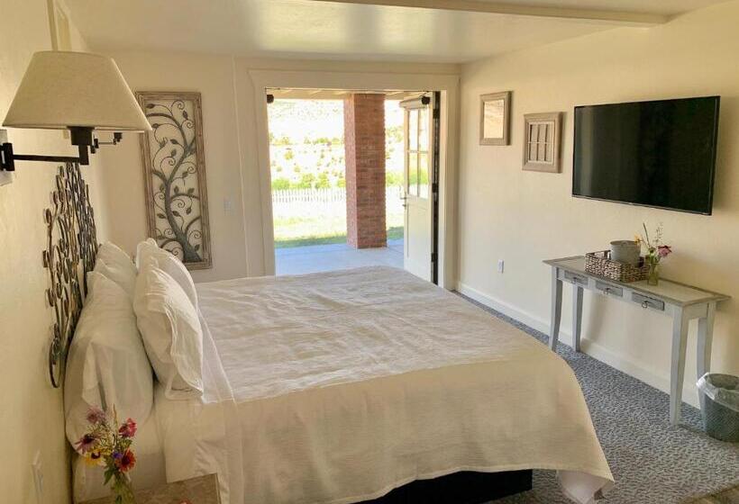 Номер Deluxe Кровать Кинг, Annie S Place Bed & Breakfast