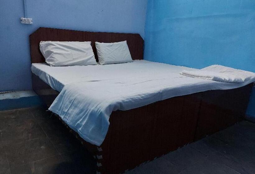 Трежместный Номер Economy, Spot On Welcome Inn