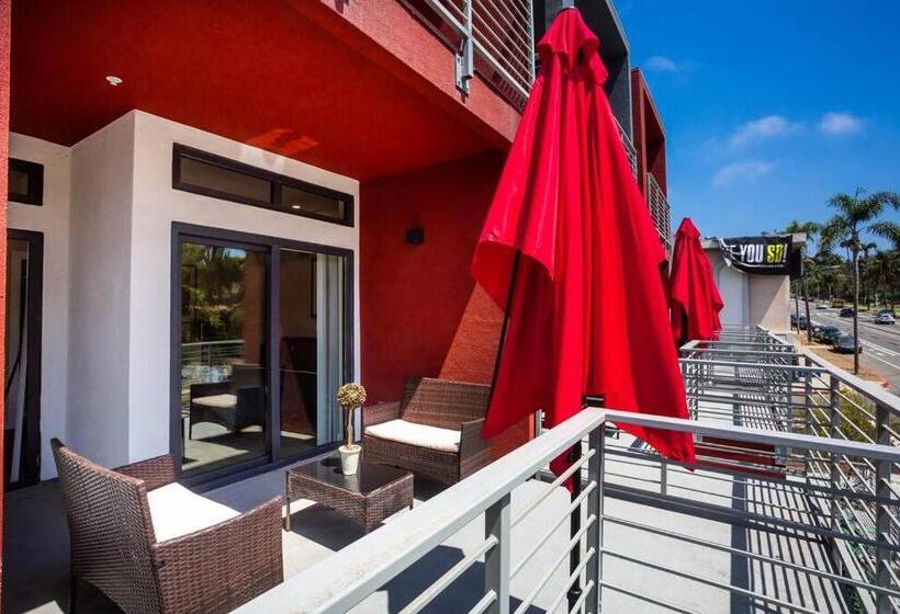 آپارتمان 1 خوابه, Cute Studio With Large Balcony And Great Park View