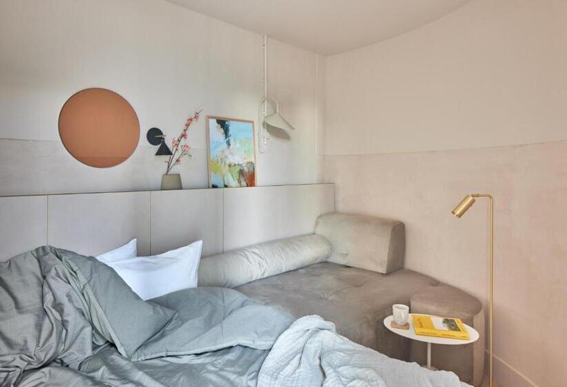 Студия Стандарт, Buckle Street Studios By Locke, Aldgate