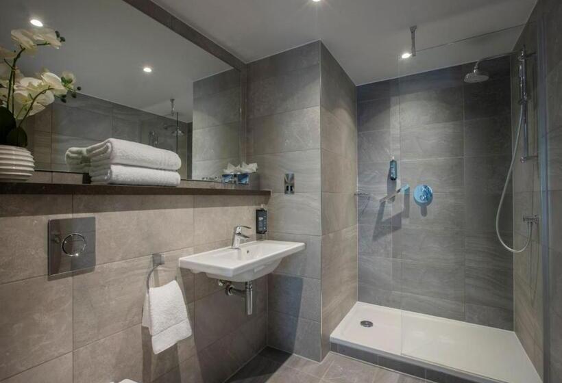 디럭스 룸, Clayton Hotel Bristol City
