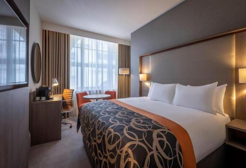 이그제큐티브 룸 킹사이즈 침대, Clayton Hotel Bristol City