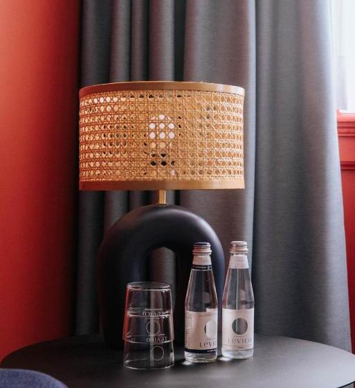 سوییت جونیور, Stadshotel Steegoversloot