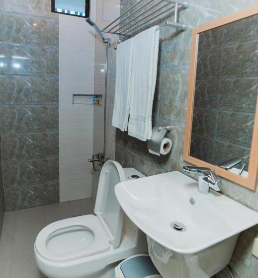 标准间, Soi Suites