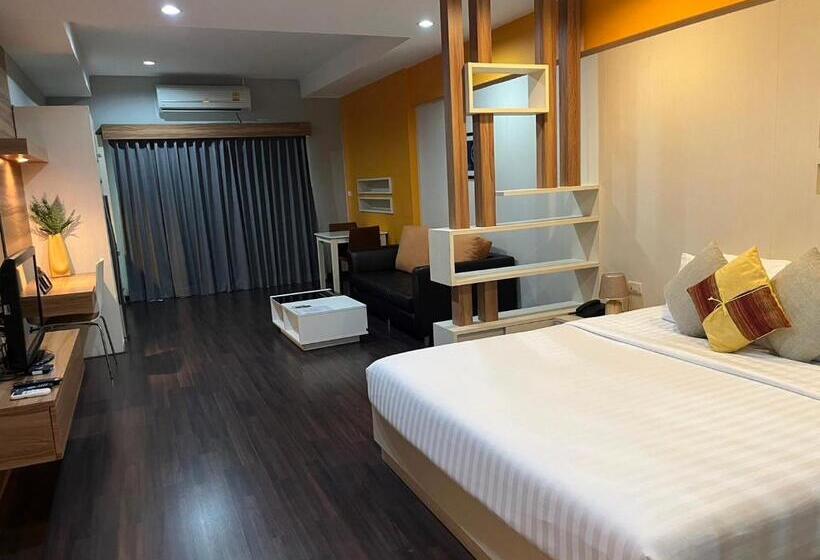 Номер Deluxe Кровать Кинг, Eastpana Hotel 304 Prachinburi