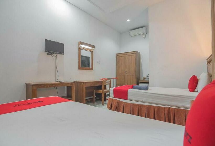 Номер Стандарт, Reddoorz Plus Near Rsud Majalengka
