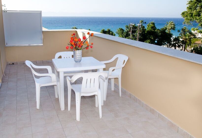 اتاق خانوادگی, Filmar Hotel, Ixia, Rhodes