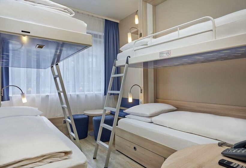 4인용 스탠다드 룸, H2 Hotel Berlin Alexanderplatz
