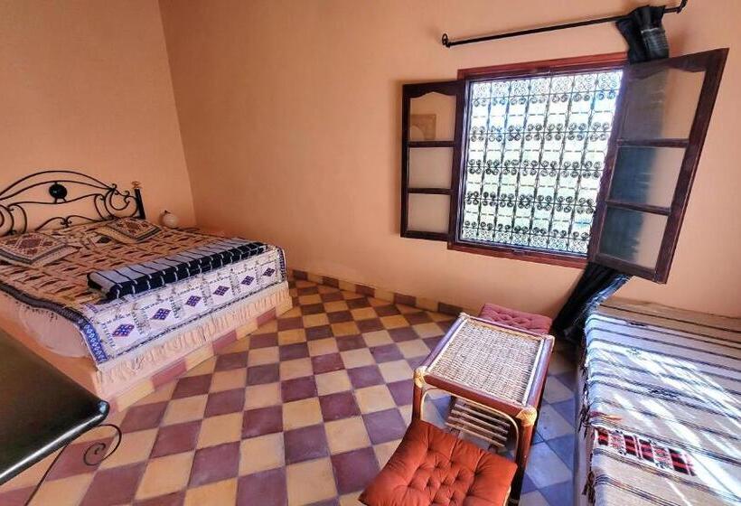 Номер Стандарт Трехместный, Auberge Famille Benmoro
