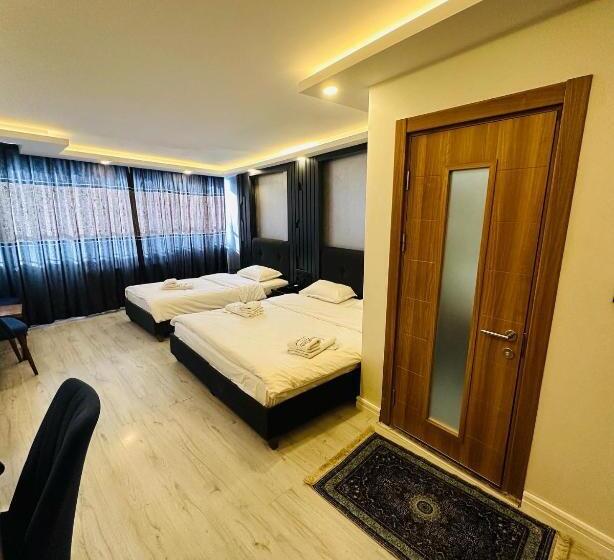 اتاق استاندارد سه نفره, Sirkeci Quietness