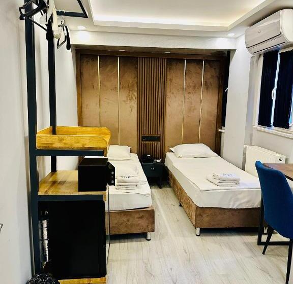 اتاق اکونومی, Sirkeci Quietness
