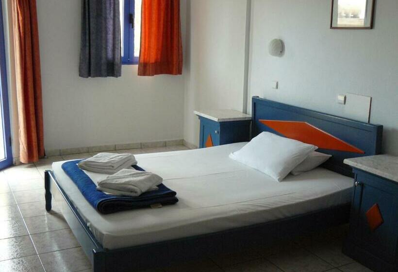 استودیوی استاندارد, Leonidas Studios & Apartments
