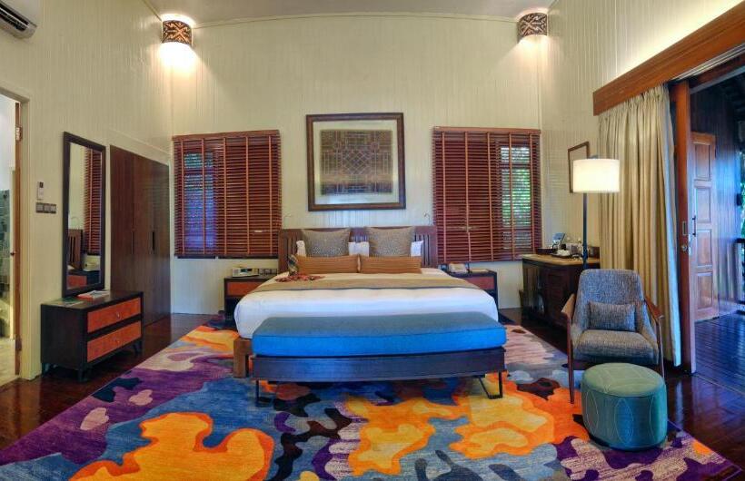 Люкс Deluxe 2 Спальни, Bunga Raya Island Resort & Spa