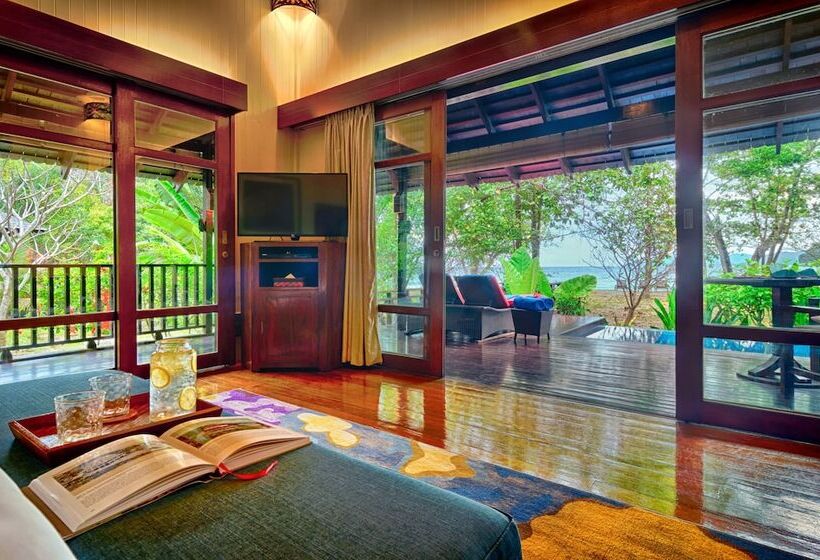 Вилла с 1 спальней и бассейном, Bunga Raya Island Resort & Spa