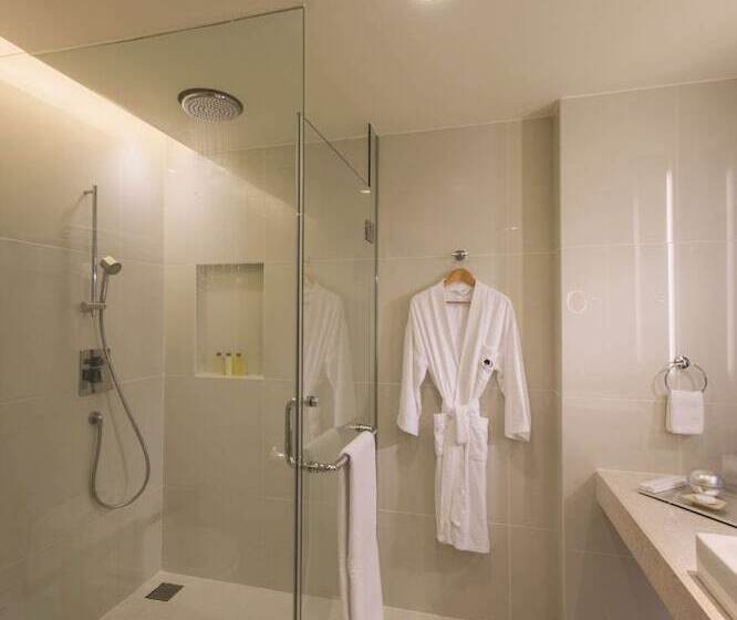 Номер Стандарт, Doubletree By Hilton Hotel Kuala Lumpur