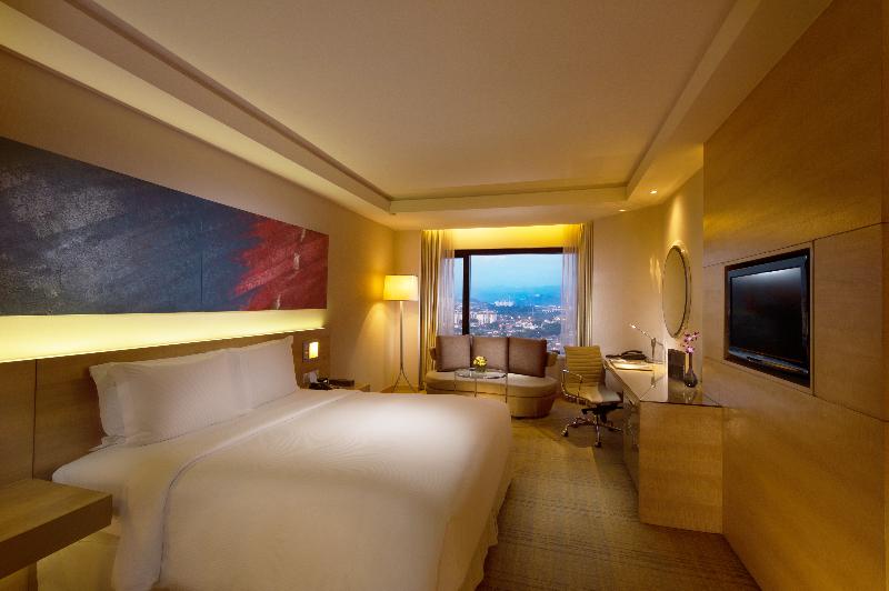 Номер Executive, Doubletree By Hilton Hotel Kuala Lumpur