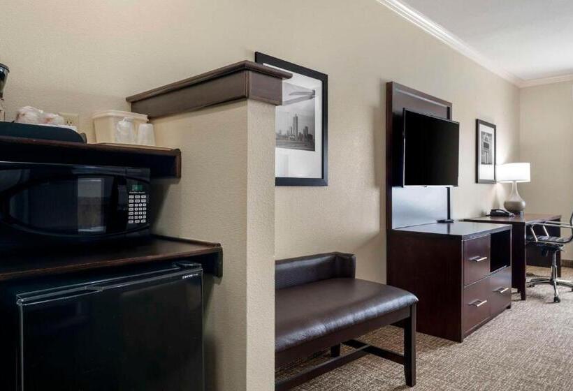 キングサイズベッドのスタンダードルーム, Comfort Inn & Suites Fort Worth  Fossil Creek