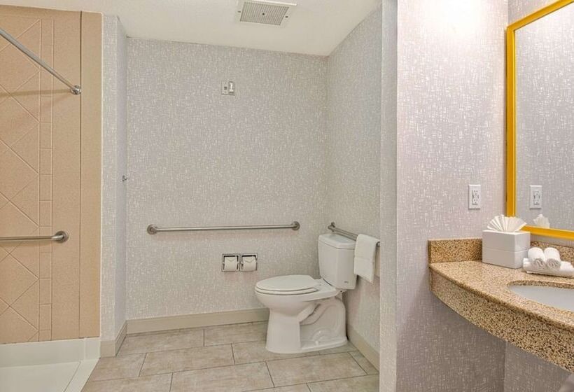 장애인을 위한 스위트, Hampton Inn And Suites Hemet