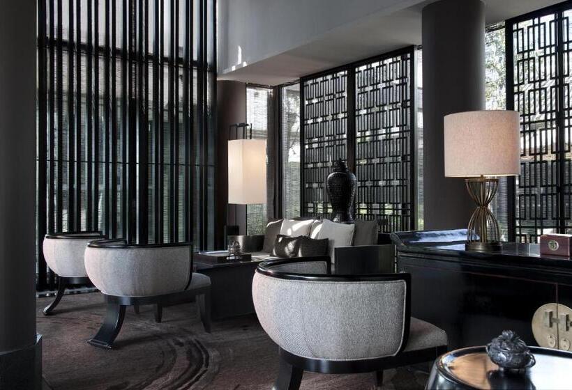 Номер Deluxe Кровать Кинг, Pullman Lijiang Resort & Spa