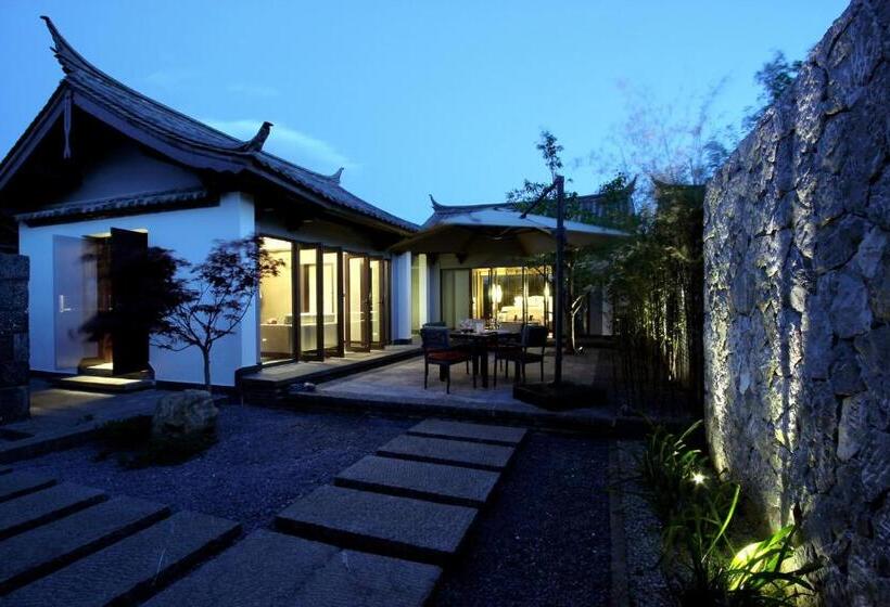 Вилла 1 Спальня, Pullman Lijiang Resort & Spa