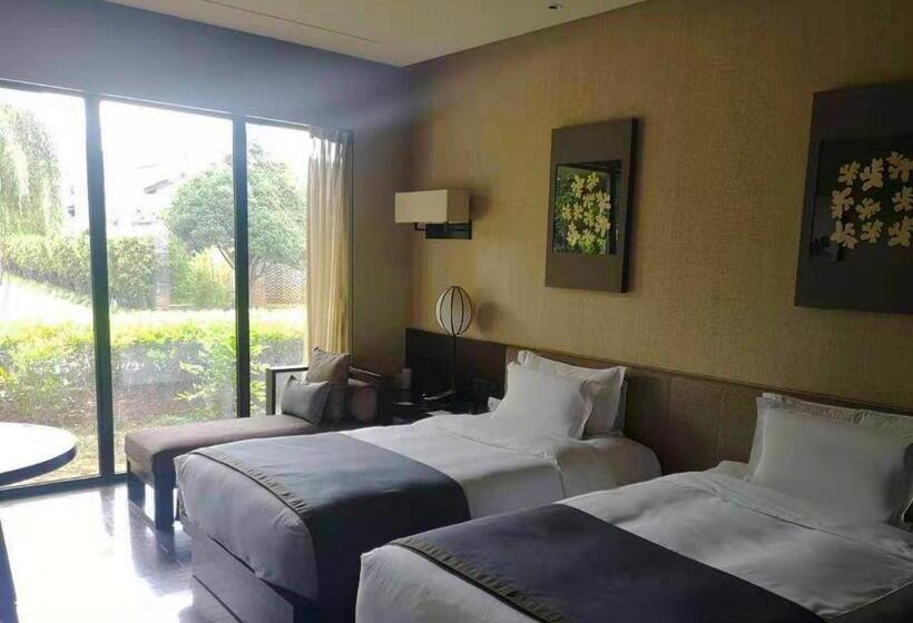 Номер Superior, Pullman Lijiang Resort & Spa
