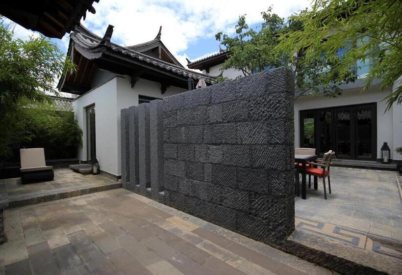 Вилла Deluxe 2 Спальни, Pullman Lijiang Resort & Spa