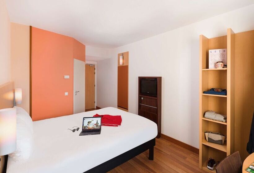 Номер Стандарт, Ibis Hotel Plzeň