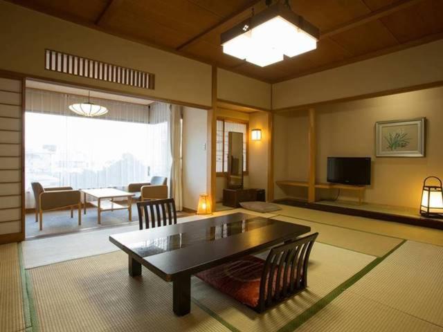 Четырехместный Номер Superior, Atami Kinjokan