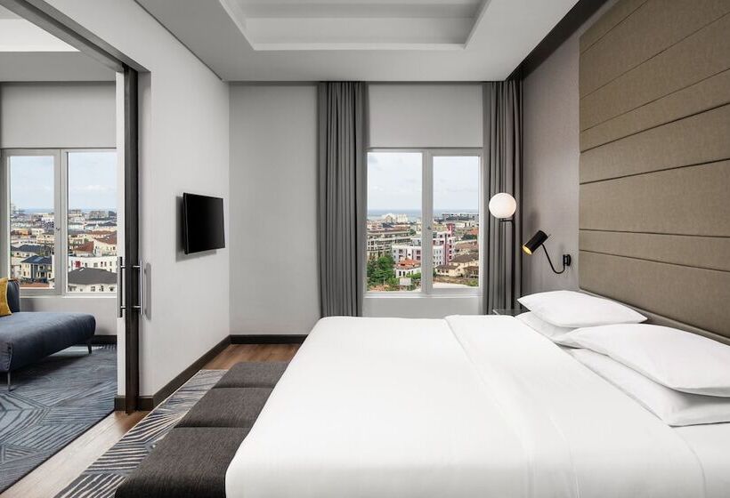 سوییت اجرایی, Four Points By Sheraton Lagos