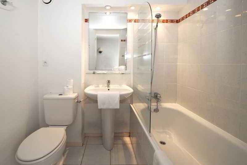 Номер Стандарт, The Originals City, Hôtel Ambacia, Tours Sud