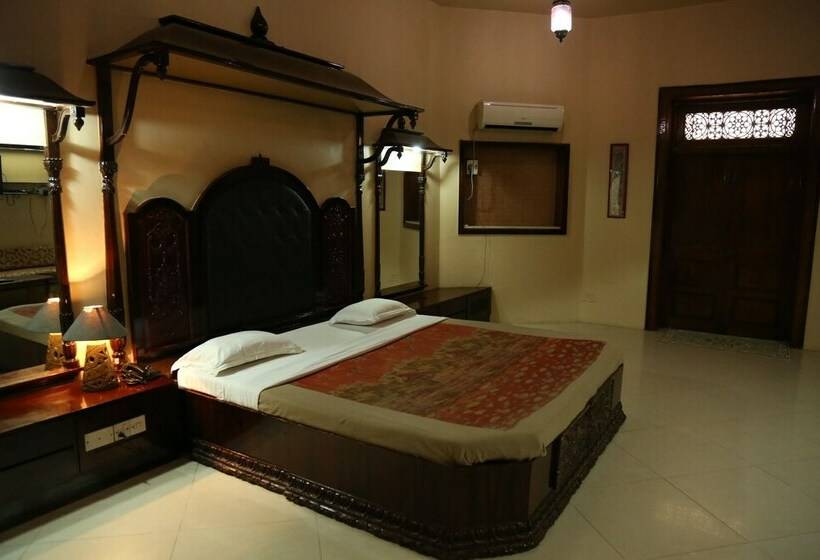 디럭스 룸, Siddhartha Palace