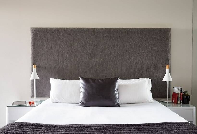 스탠다드 스튜디오, Punthill South Yarra Grand