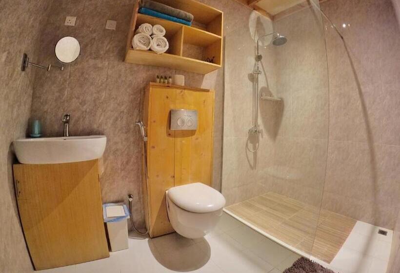 اتاق لوکس خانوادگی, Origami Inn Himandhoo