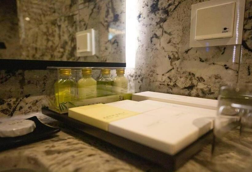 جناح ملكى, Jeonju Tourist Hotel Kkotsim
