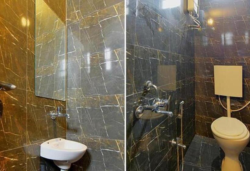 اتاق لوکس, Fabhotel Tiru Residency